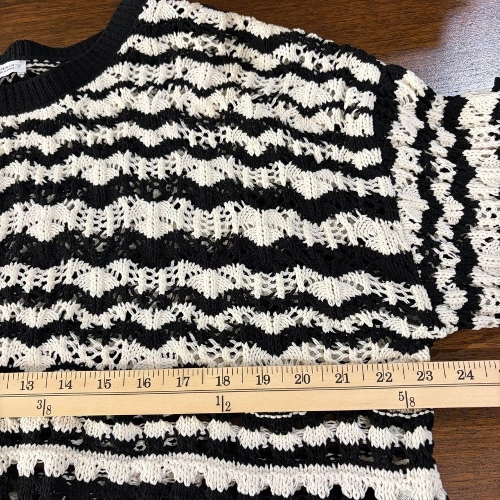Zara Womens Crochet Open Knit Sweater L Black White Striped Bell Sleeve Crop - Picture 9 of 10
